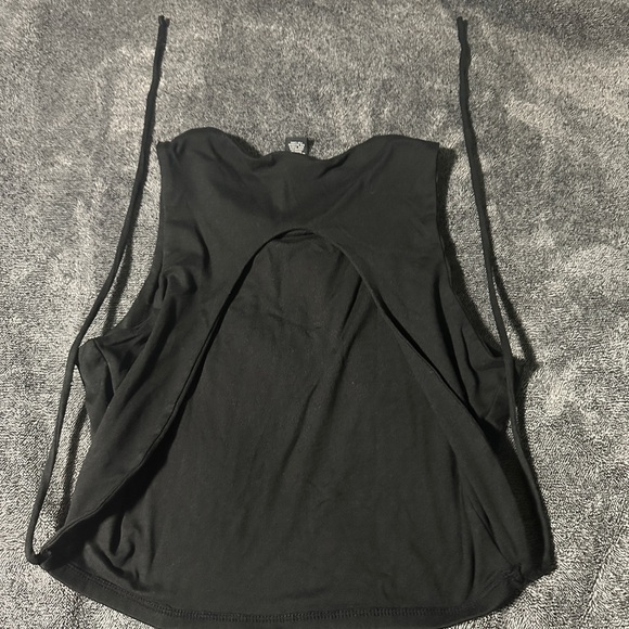 Rue21 Black Open Back Crop Top - Picture 4 of 4